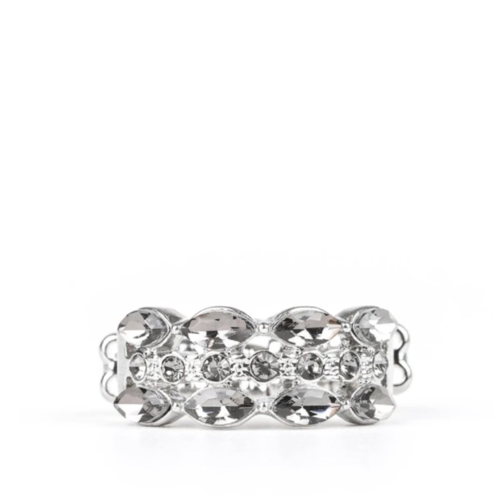 Distractingly Demure Ring